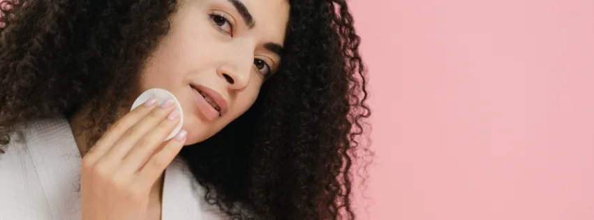 Exfoliere sau curățare mai întâi? Cum să urmezi ordinea corectă în rutina de skincare (II)